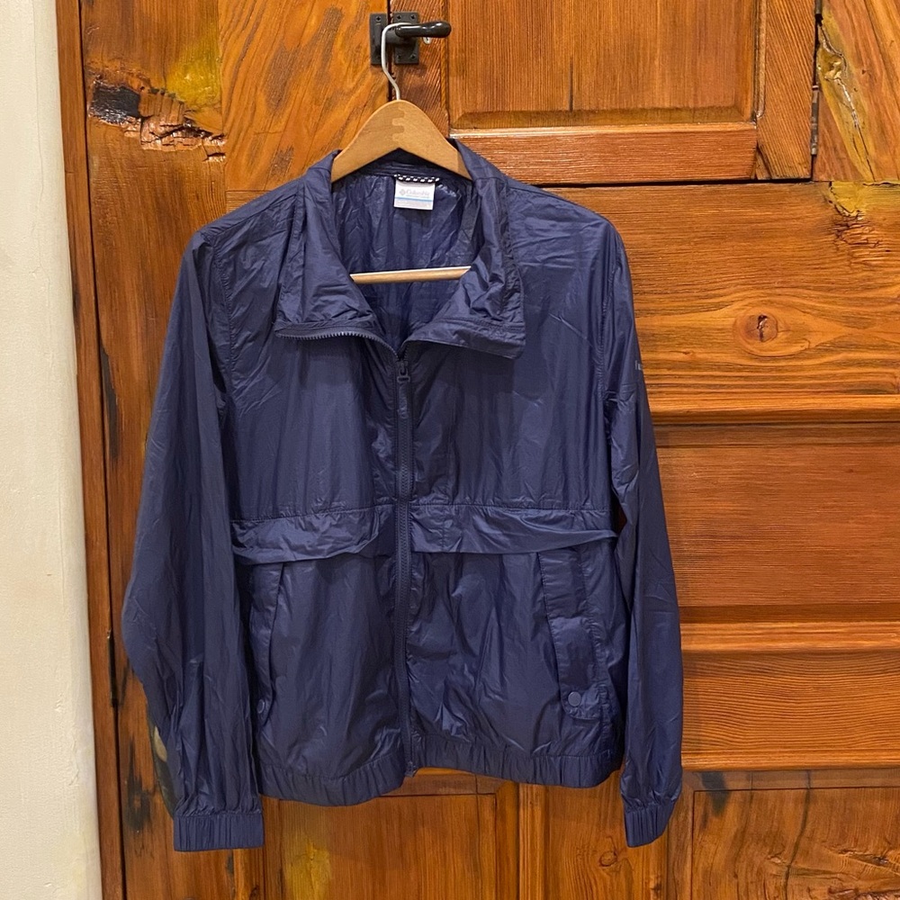 Columbia Women's Sunny City Windbreaker, Navy Large